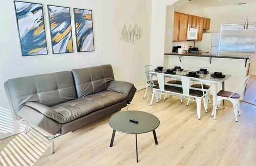 Reno House | Fourplex Townhouse/8 Bd & 8 Baths/Sleeps28/#8EFGH