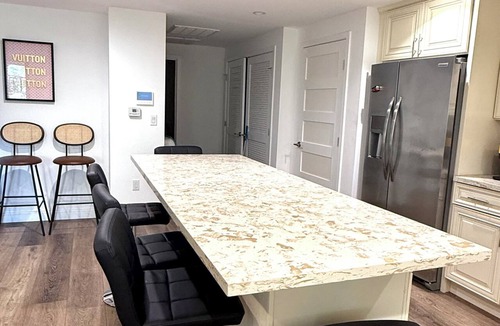 Lamanda Park Apartment | Free Garage parking and spacious APT in phenomenal Pasadena