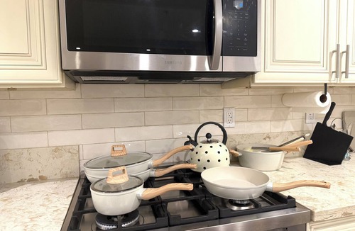 Lamanda Park Apartment | Free Garage parking and spacious APT in phenomenal Pasadena
