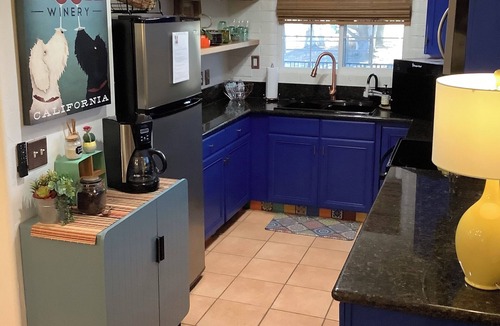 Friant House | FRESHLY REMODELED! Three National Parks within one hour drive!