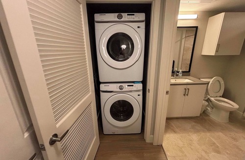 Midway District Apartment | Fully Furnished 1BR Point Loma w/Wi-Fi Parking