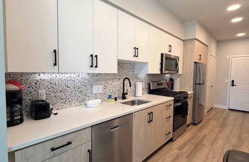 Midway District Apartment | Fully Furnished 1BR Point Loma w/Wi-Fi Parking