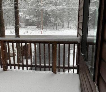 Truckee House | Fully updated Truckee cabin with plenty of beds