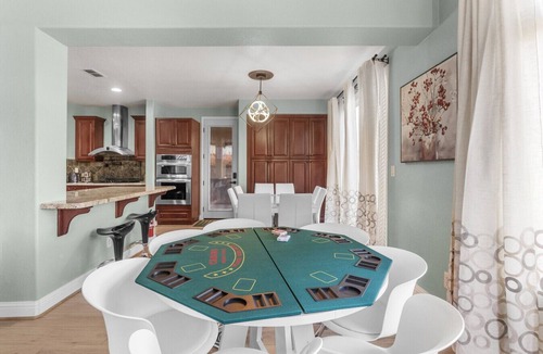 El Dorado Hills House | Game Lovers` Retreat: 4000 sqft of Fun