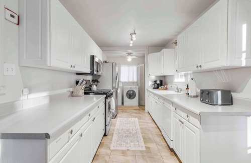 Paso Robles House | Game room & Fire Pit, Short Walk to Downtown!