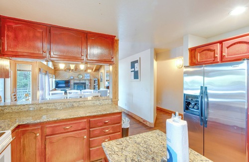 Pioneer Trail House | Game Rooms, Sauna & Decks: South Lake Tahoe Home