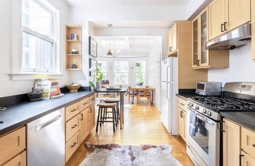 Lower Haight House | Garden Hideaway in Lower Height. Spacious and quiet one block from Duboce Park.