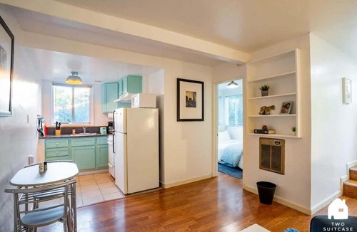 North Berkeley Apartment | Garden Oasis Cozy Home Near Bart Shop with Parking