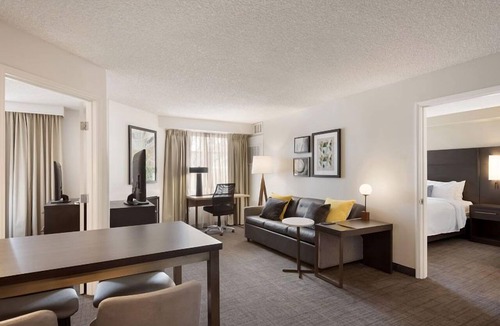 Reno/Tahoe Airport Hotel | Get Ready for Blissful Getaway! 3 Relaxing Units w/Full Kitchen, Pets Allowed!