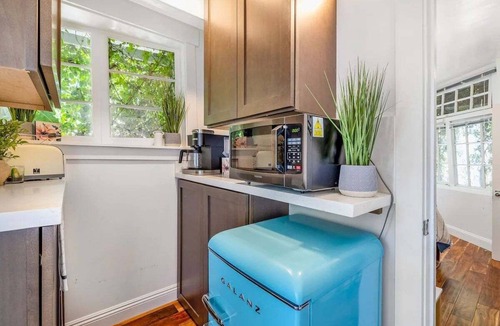 Summerland Cottage | Gillian's Cottage Room | The Chosen Collection