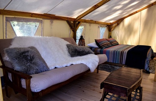 Idleyld Park RV Rental | Glamping! Luxury Tent - Mountaineer, Douglas County, Oregon