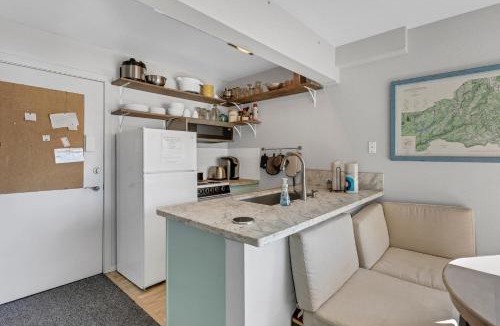 Bear Valley Apartment | Great Location Corner Condo - Tamarack #10 Pets Ok