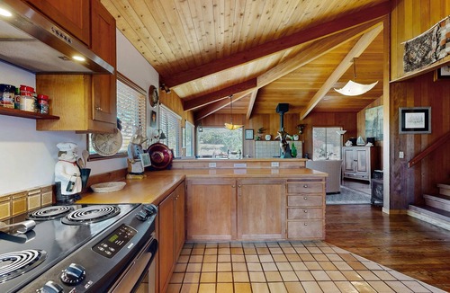 Gualala House | Gualala 1BR + loft home with partial ocean views — walk to town