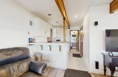 Gualala House | Gualala 3BR hot tub — Gualala ocean-view home with privat