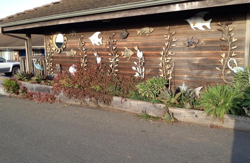 Gualala Hotel | Gualala Surf Inn on the ocean bluff