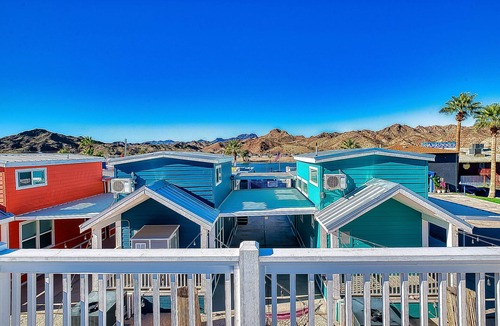 Parker Strip House | Guitars & Tiki Bars, Roadrunner Resort