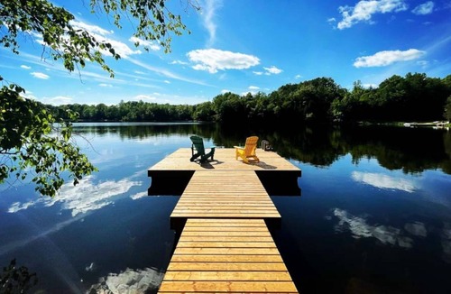 Frontenac Cottage | Hambly House - Three Bedroom Cottage, Sleeps 6