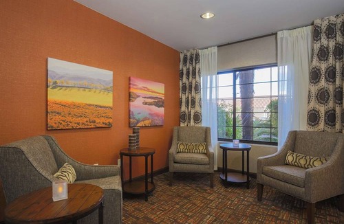 Camarillo Hotel | Hampton Inn And Suites Camarillo