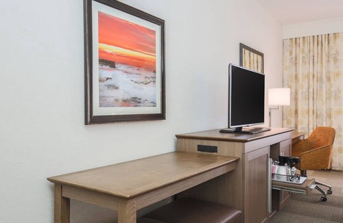 Camarillo Hotel | Hampton Inn And Suites Camarillo