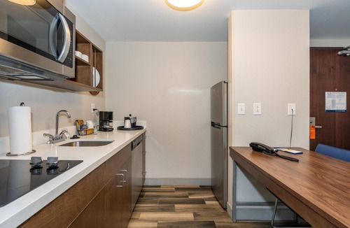 Woodlands Village Hotel | Hampton Inn & Suites Flagstaff