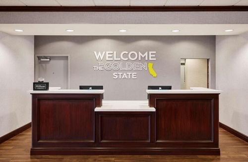Ridgecrest Hotel | Hampton Inn & Suites Ridgecrest