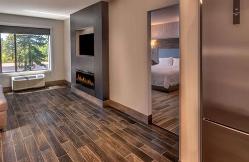 South Lake Tahoe Hotel | Hampton Inn & Suites South Lake Tahoe