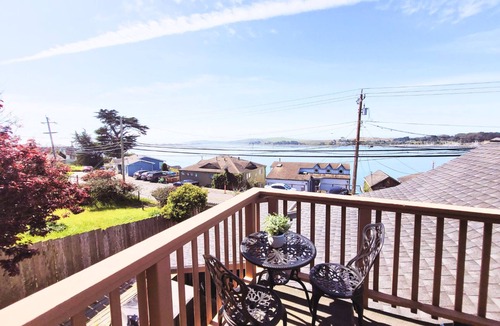 Old Town Cottage | Harbor View Retreat/Hot Tub/Fire Pit/Pet Friendly