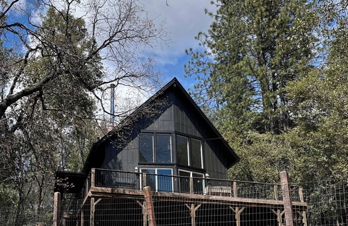 Sonora House | Hawk House Hideaway - Dogs Welcome & Baby Gear Included