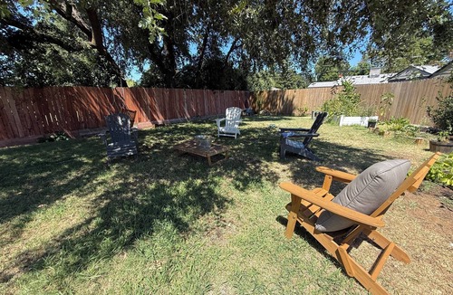 Citrus Heights House | Heavenly Hosting = Peaceful Cozy Quiet Safe + 3-bed, 2-bath house Citrus Heights