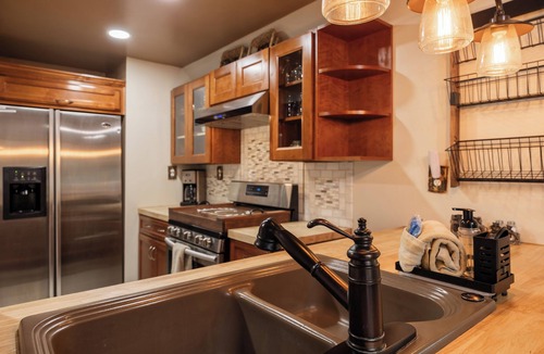 Sugarloaf Cabin | "Highland Hideaway" Charming 3b 1 b cabin with large terrace, pets welcome.