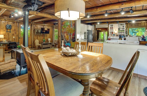 Bandon Cottage | Hike to the Coast! Log Cabin on 5 Acres in Bandon