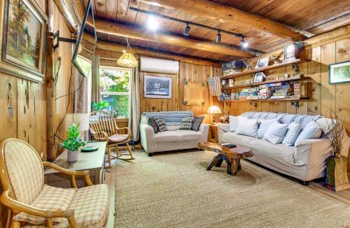 Bandon House | Hike to the Coast! Log Cabin on 5 Acres in Bandon