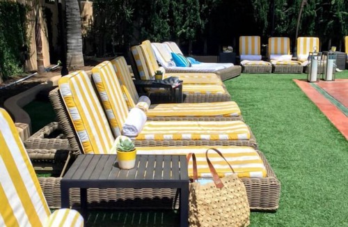 East Hollywood House | Hiking Break at Runyon Canyon Park! 4 Pet-friendly Rooms, Pool, Onsite Parking!