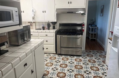Riviera - Westchester House | Historic, Family-Friendly Home in Downtown
