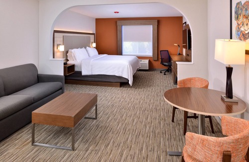McKinleyville Hotel | Holiday Inn Express Arcata/Eureka - Airport Area by IHG