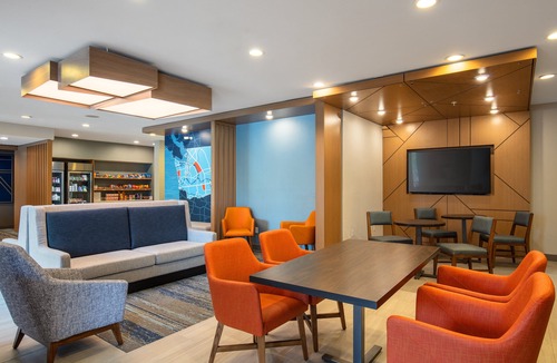 Canyon Park Hotel | Holiday Inn Express Bothell by IHG