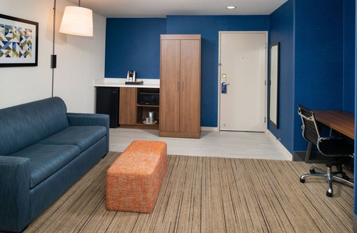 Westlake Hotel | Holiday Inn Express & Suites Los Angeles Downtown West by IHG