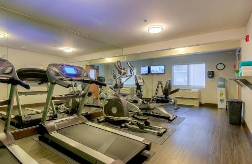 Carlsbad Hotel | Holiday Inn Express & Suites Carlsbad Beach by IHG