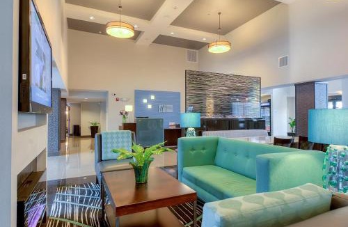 Carlsbad Hotel | Holiday Inn Express & Suites Carlsbad Beach by IHG