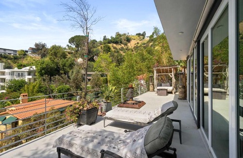 Hollywood Hills West House | Hollywood Hills 4BR City View Home by Colby and Conrad