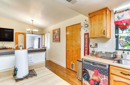 Redding House | Hot Tub, Dog-Friendly Yard! 3-Acre Redding Retreat