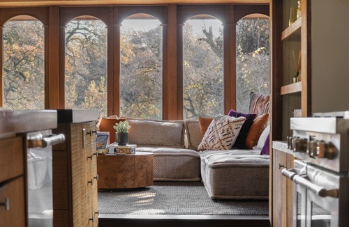 Modesto House | House in the Clouds : As seen on Netflix