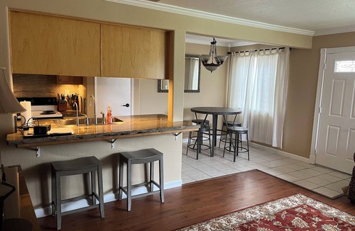 Washington Condo | Huntington beach condo centrally located 15 minutes from beach, 5 min to freeway
