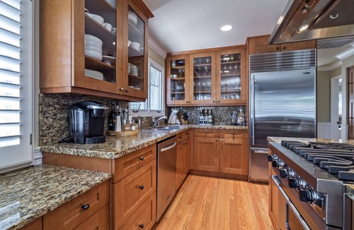Laguna House | Immaculate, Move-in-Ready, Modern Craftsman Oasis, Ideal Walk Area, Long Term OK