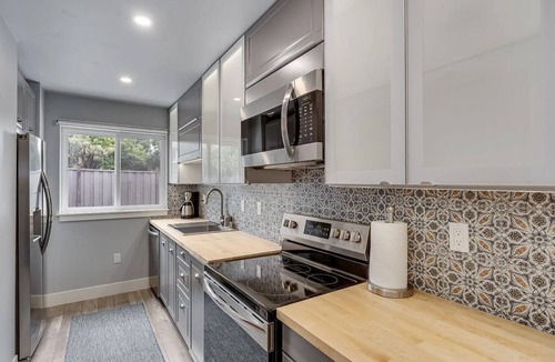 Alta Heights Cottage | Immaculate Napa Oxbow GuestHouse