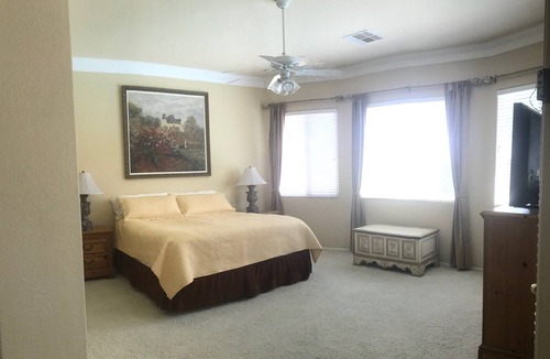 Sunrise Manor House | Includes membership @ gated Stallion Mountain Golf Club
