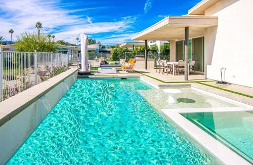 Indian Wells House | Indian Wells Luxury w Private Pool & Shuffleboard