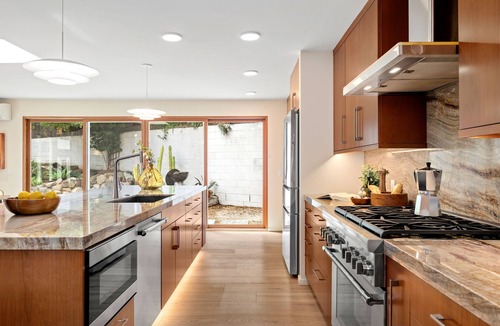 Alta Mesa House | Inviting Retreat Blends Mid-Century Design with Everyday Comfort