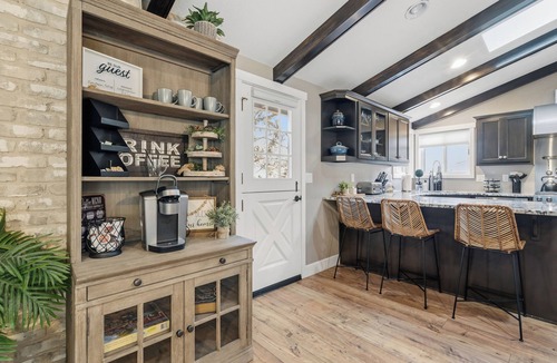 Jacksonville House | Jacksonville Creekside Inn