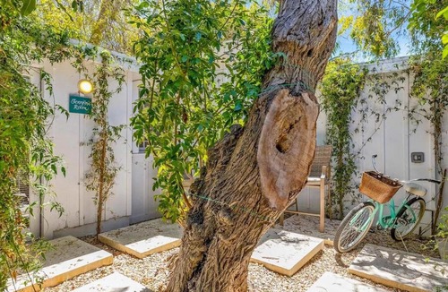 Santa Barbara House | Jennifer's Cottage Room | Chosen Beach Collection